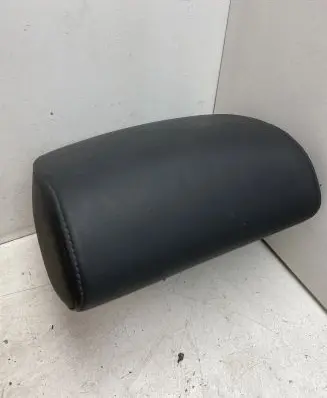 Skoda Octavia Mk3 (5E) Rear seat headrest 