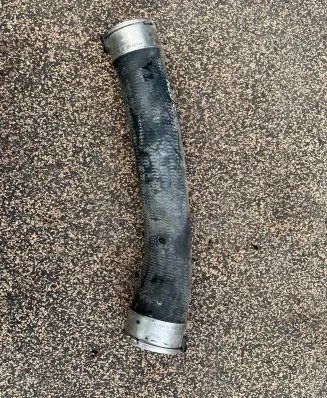 BMW 2 F22 F23 Intercooler hose/pipe 7597591