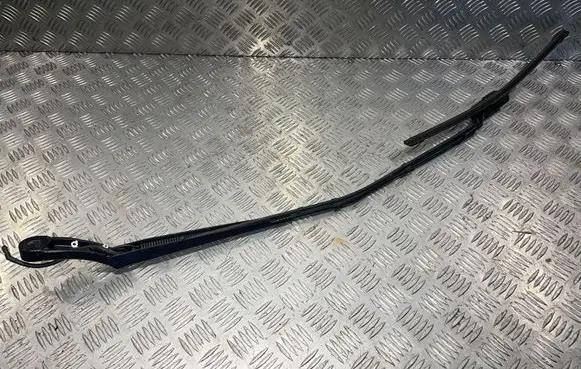 Peugeot 5008 II Front wiper blade arm 97417643