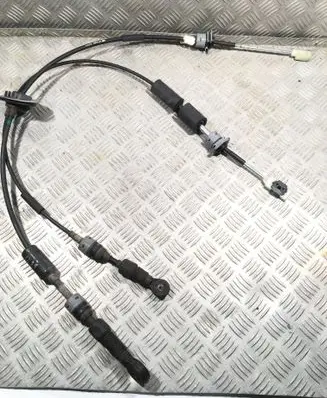 Hyundai ix35 Gear shift cable linkage 2Y4502J04