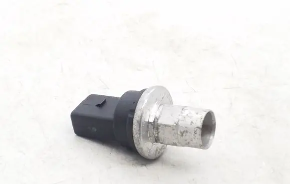 Audi A8 S8 D3 4E Air conditioning (A/C) pressure sensor 1K0959126B