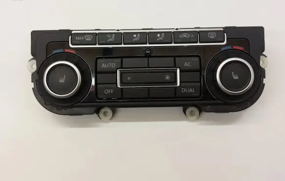 Volkswagen Tiguan Climate control unit 5K0907044BT
