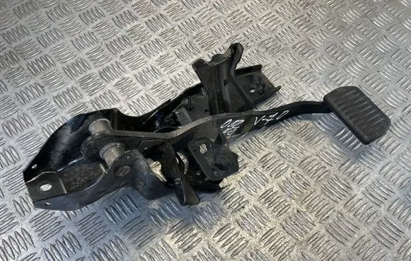 Volvo V70 Brake pedal 31317316