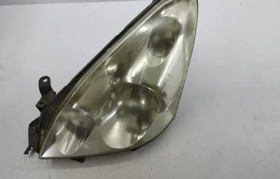Toyota Corolla Verso AR10 Headlight/headlamp 7357230400