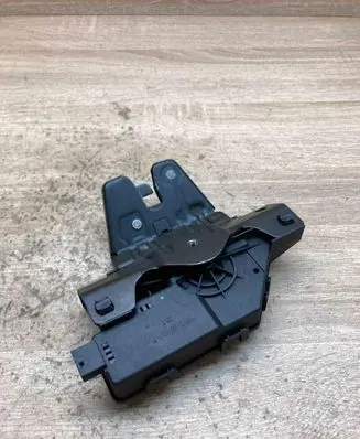 BMW 5 E60 E61 Tailgate/trunk/boot lock/catch/latch 8196401