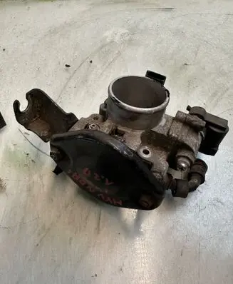 Hyundai i10 Throttle body valve 312123