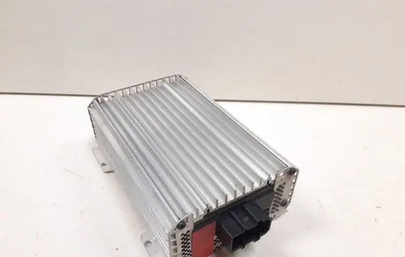Audi A8 S8 D3 4E Sound amplifier 4E0035223C