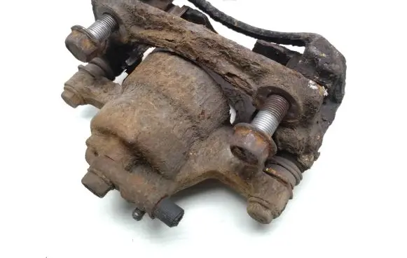 Toyota Aygo AB10 Front brake caliper
