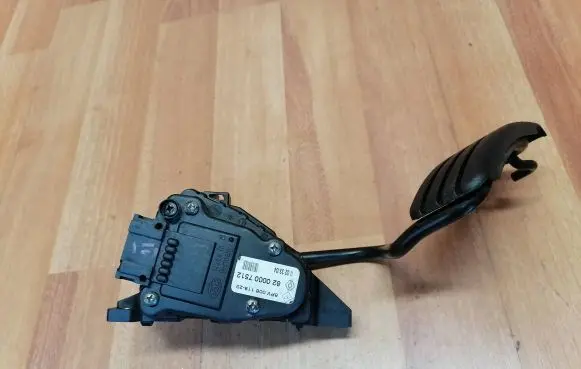Renault Espace - Grand espace IV Accelerator throttle pedal 8200007512 6PV00811922