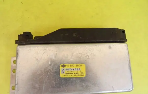 Nissan Almera ABS control unit/module 478502N311
