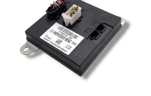 Mercedes-Benz E W211 Comfort/convenience module 2115452132