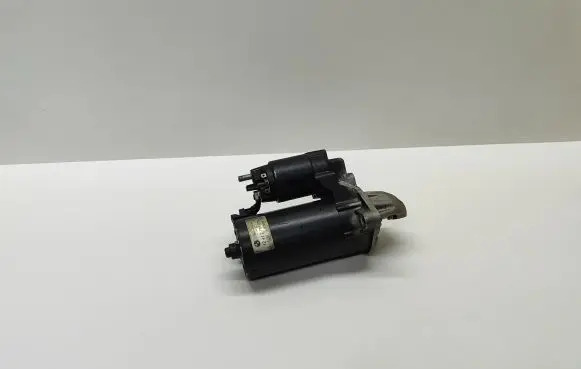 BMW 5 E60 E61 Starter motor 7798035 12417798035