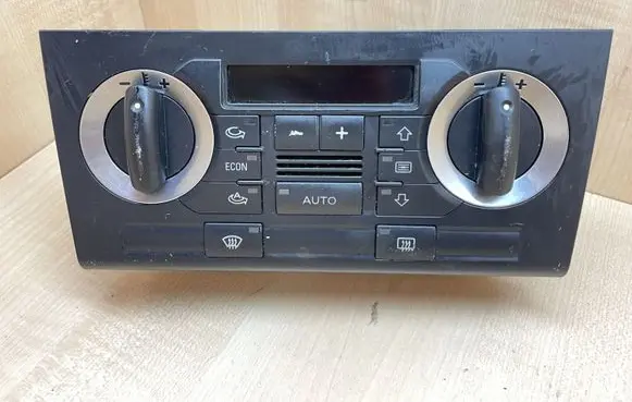 Audi A3 S3 A3 Sportback 8P Climate control unit 8P0820043H 412206018027