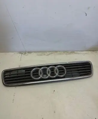Audi A4 S4 B5 8D Front grill 8D0853651A