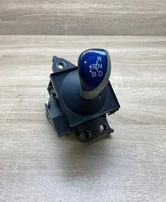 Toyota Prius+ (ZVW40) Gear shifter/selector 8945147060 1923002070