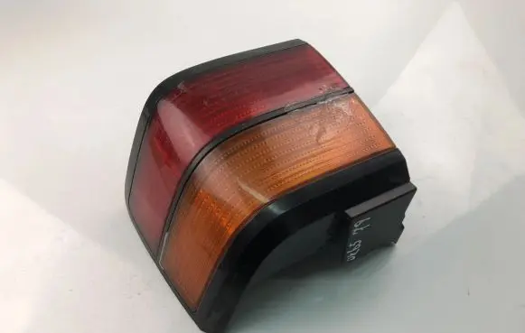 Volkswagen PASSAT B3 Rear/tail lights 357945258