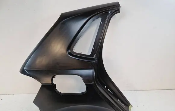 Volkswagen Polo VI Rear arch 