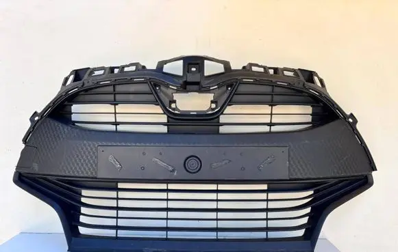 Toyota Yaris XP210 Front bumper upper radiator grill 53111K0010