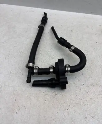 BMW 5 E39 Fuel line/pipe/hose PA6625GF