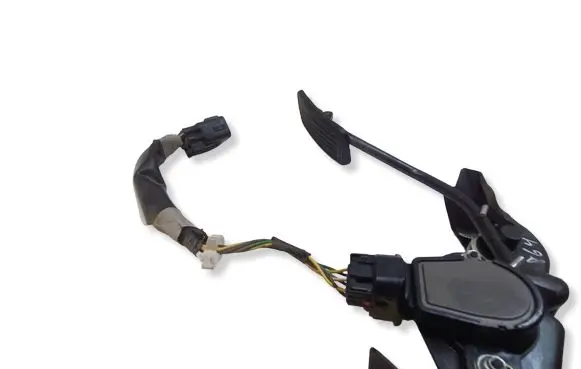 Toyota Corolla Verso AR10 Accelerator throttle pedal 