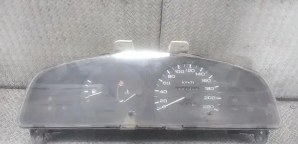 Nissan Sunny Speedometer (instrument cluster) 66Y02