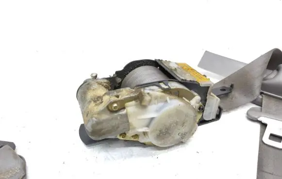 Subaru Forester SF Front seatbelt