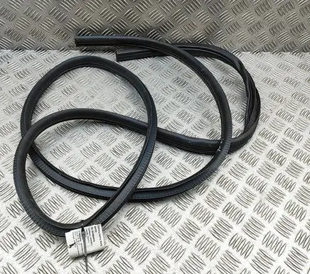 Mitsubishi Outlander Rubber seal rear door 5755A417
