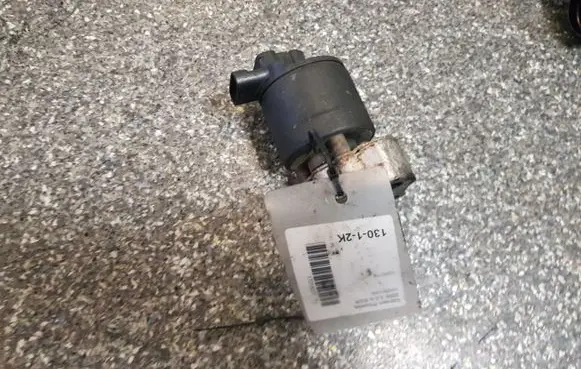 Citroen C5 EGR valve 02921A