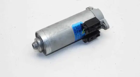 BMW X6 E71 Seat adjustment motor 0130002613