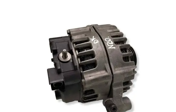 BMW 3 E90 E91 Generator/alternator FG18D024 7805432