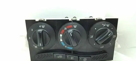 Mercedes-Benz A W168 Climate control unit 1688300485