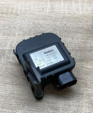 Opel Zafira A Air flap motor/actuator 0132801134