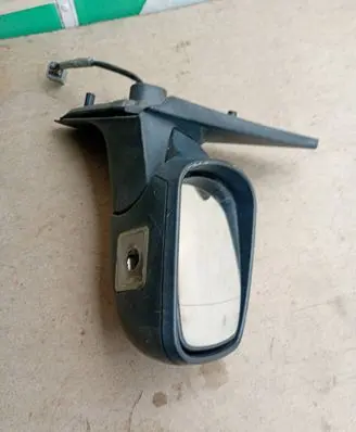 Ford Mondeo MK II Front door electric wing mirror 123332