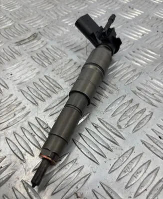BMW 5 E60 E61 Fuel injector 7792721 0445115