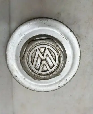 Volkswagen PASSAT B4 Original wheel cap 357601149G