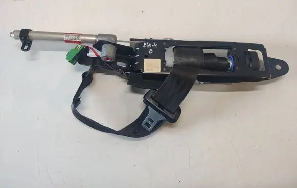 Volvo XC60 Front seatbelt 6227084377