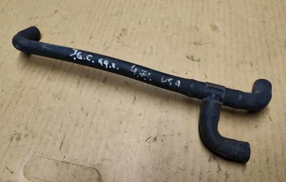 Jeep Grand Cherokee (WJ) Engine coolant pipe/hose