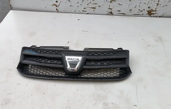 Dacia Logan II Front grill