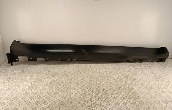 BMW X5 E70 Sill 8038289