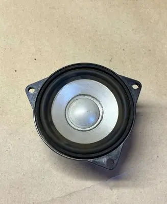 BMW 1 E81 E87 Parcel shelf speaker 6930903 73866112 27905B0211