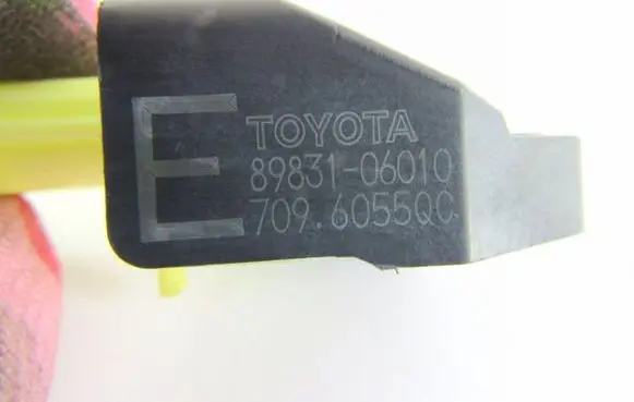 Toyota Camry Airbag deployment crash/impact sensor 8983106020
