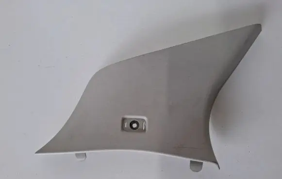 Volvo XC90 (D) pillar trim (bottom) 31363594