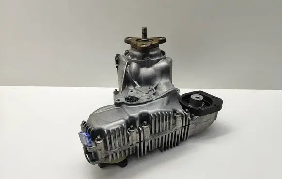 BMW 5 E60 E61 Gearbox transfer box case 7552701 7548666 ATC300