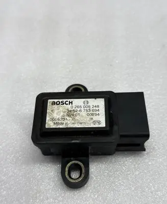 BMW 5 E39 ESP acceleration yaw rate sensor 6753694 0265005248