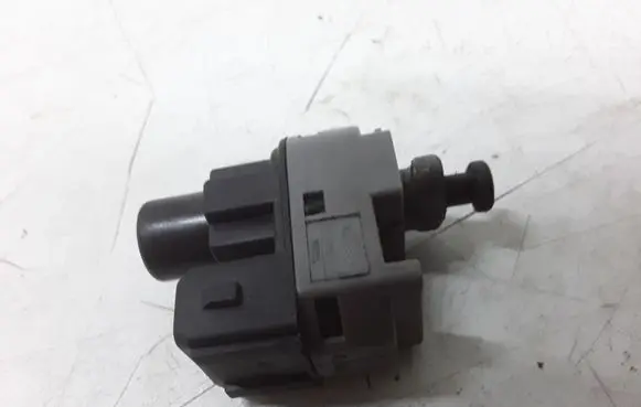 Ford Mondeo Mk III Brake pedal sensor switch 1S7T13480AA