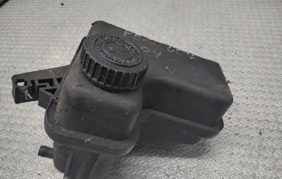 Peugeot 607 Power steering fluid tank/reservoir 9632497280