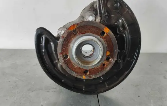 Mercedes-Benz CLA C118 X118 Rear wheel hub spindle/knuckle A2473502300