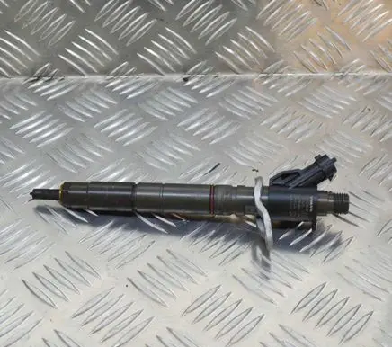 Volvo V40 Fuel injector 31303238 0445116