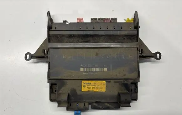 Mercedes-Benz S W220 Seat control module 2208201185
