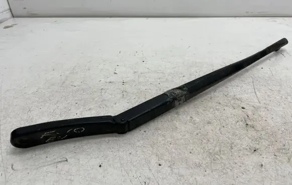 BMW 5 F10 F11 Front wiper blade arm 7203156